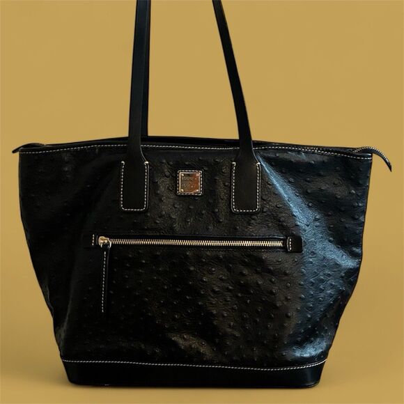 Dooney and Bourke Handbag Black Ostrich Embossed Leather - Picture 1 of 8